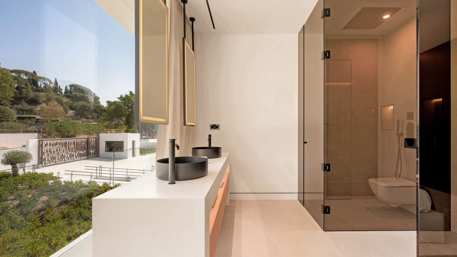 4 bedroom Villa for sale in Golden Mile with pool garage - € 7,900,000 (Ref: 8533789)