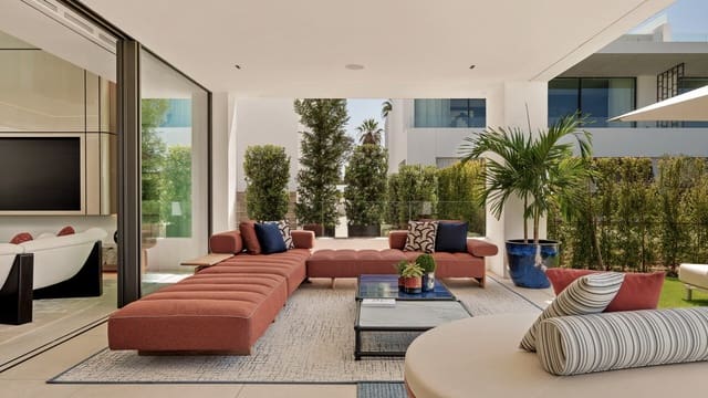 4 bedroom Villa for sale in Golden Mile, Marbella with pool garage - € 7,900,000 (Ref: 8533789)