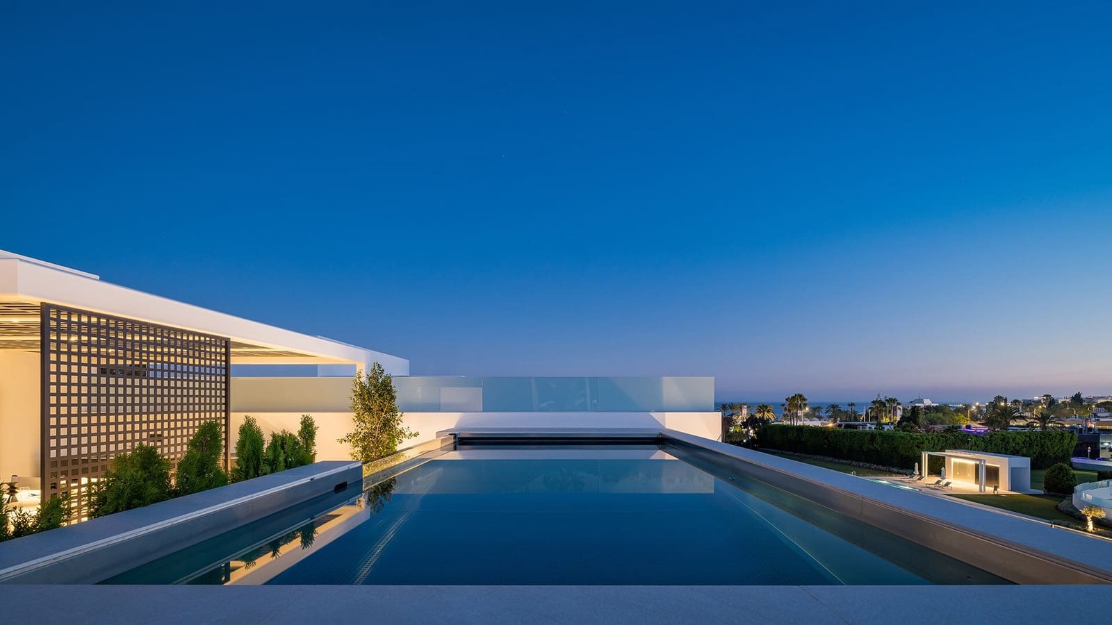 4 bedroom Villa for sale in Golden Mile with pool garage - € 7,500,000 (Ref: 8533790)