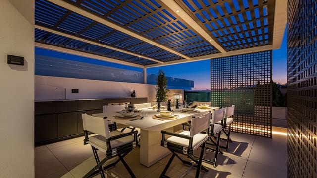 4 bedroom Villa for sale in Golden Mile, Marbella with pool garage - € 7,500,000 (Ref: 8533790)