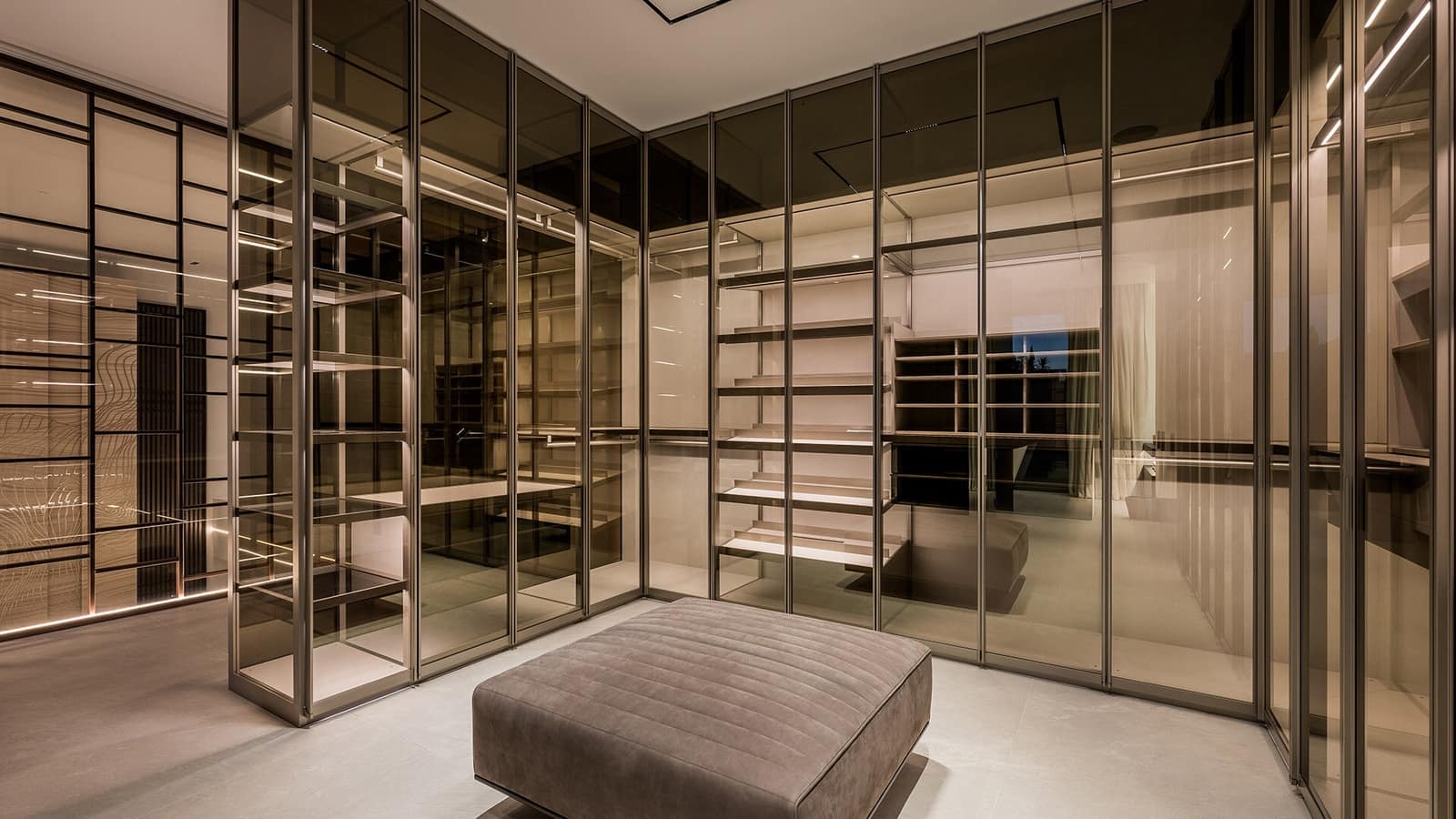 4 bedroom Villa for sale in Golden Mile with pool garage - € 7,500,000 (Ref: 8533790)