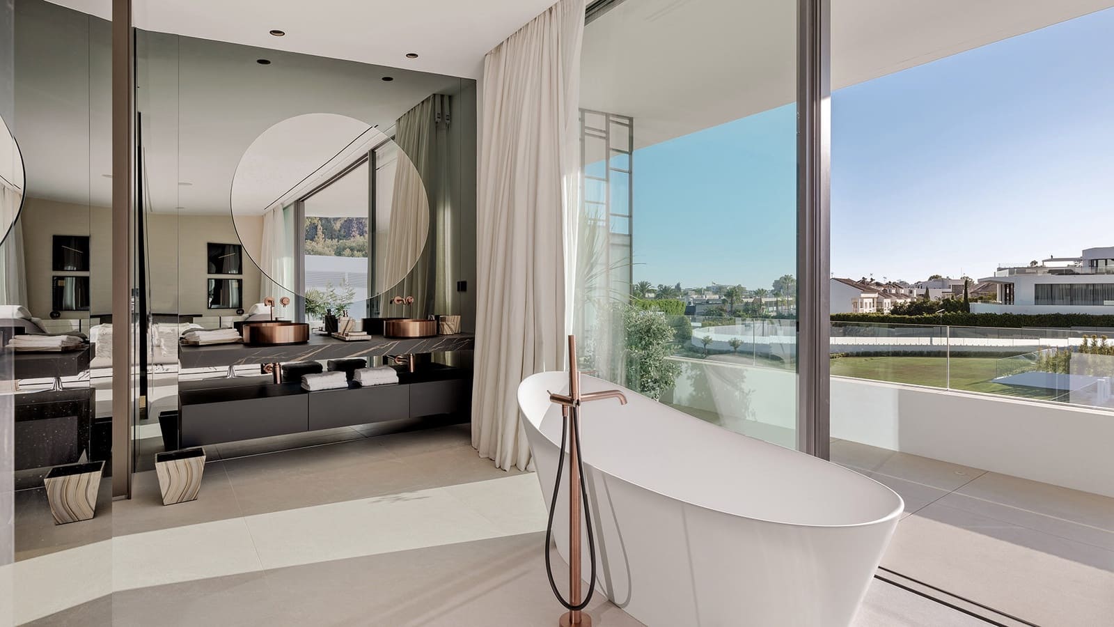 4 bedroom Villa for sale in Golden Mile with pool garage - € 7,500,000 (Ref: 8533790)