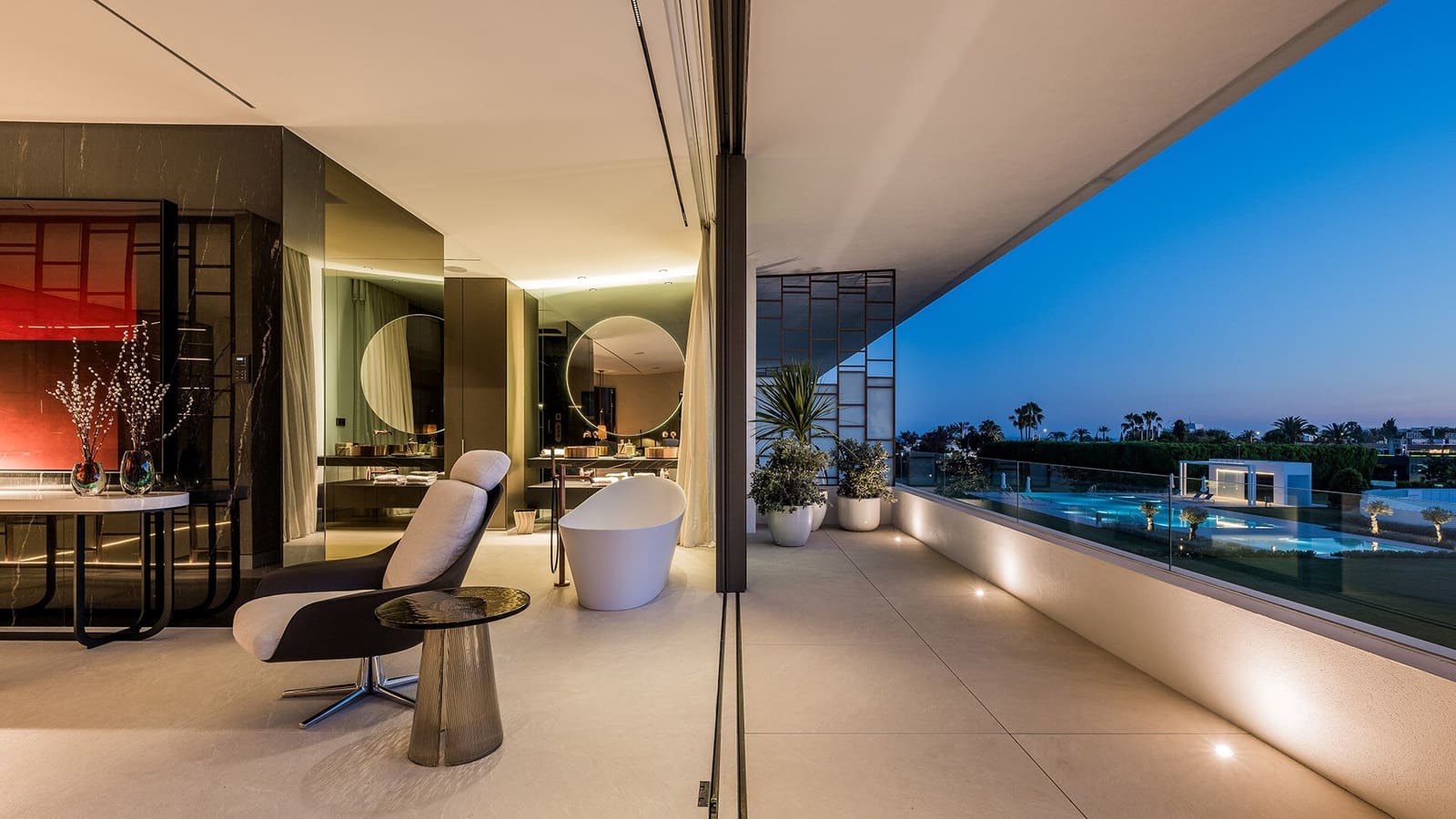 4 bedroom Villa for sale in Golden Mile with pool garage - € 7,500,000 (Ref: 8533790)