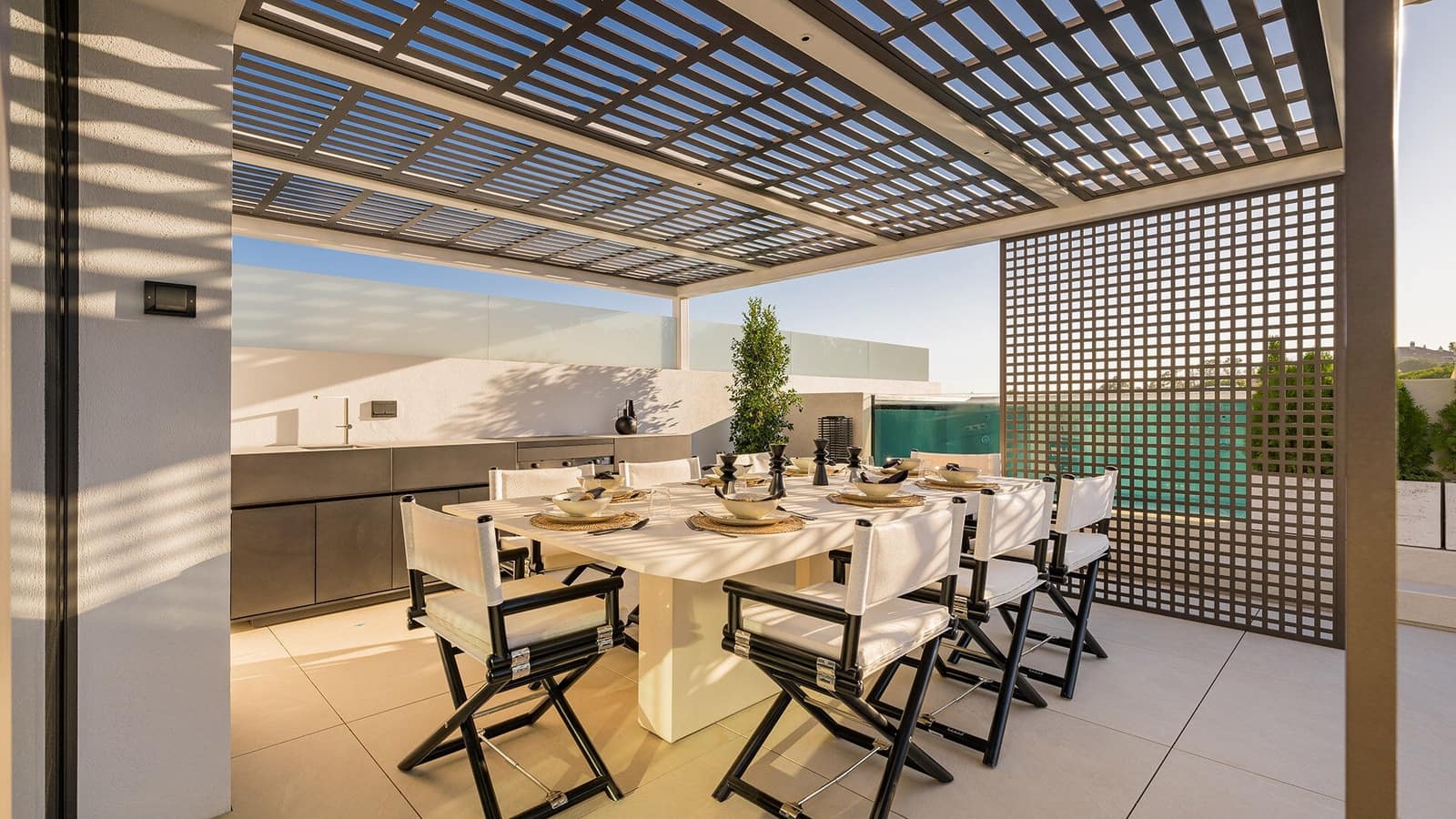 4 bedroom Villa for sale in Golden Mile with pool garage - € 7,500,000 (Ref: 8533790)