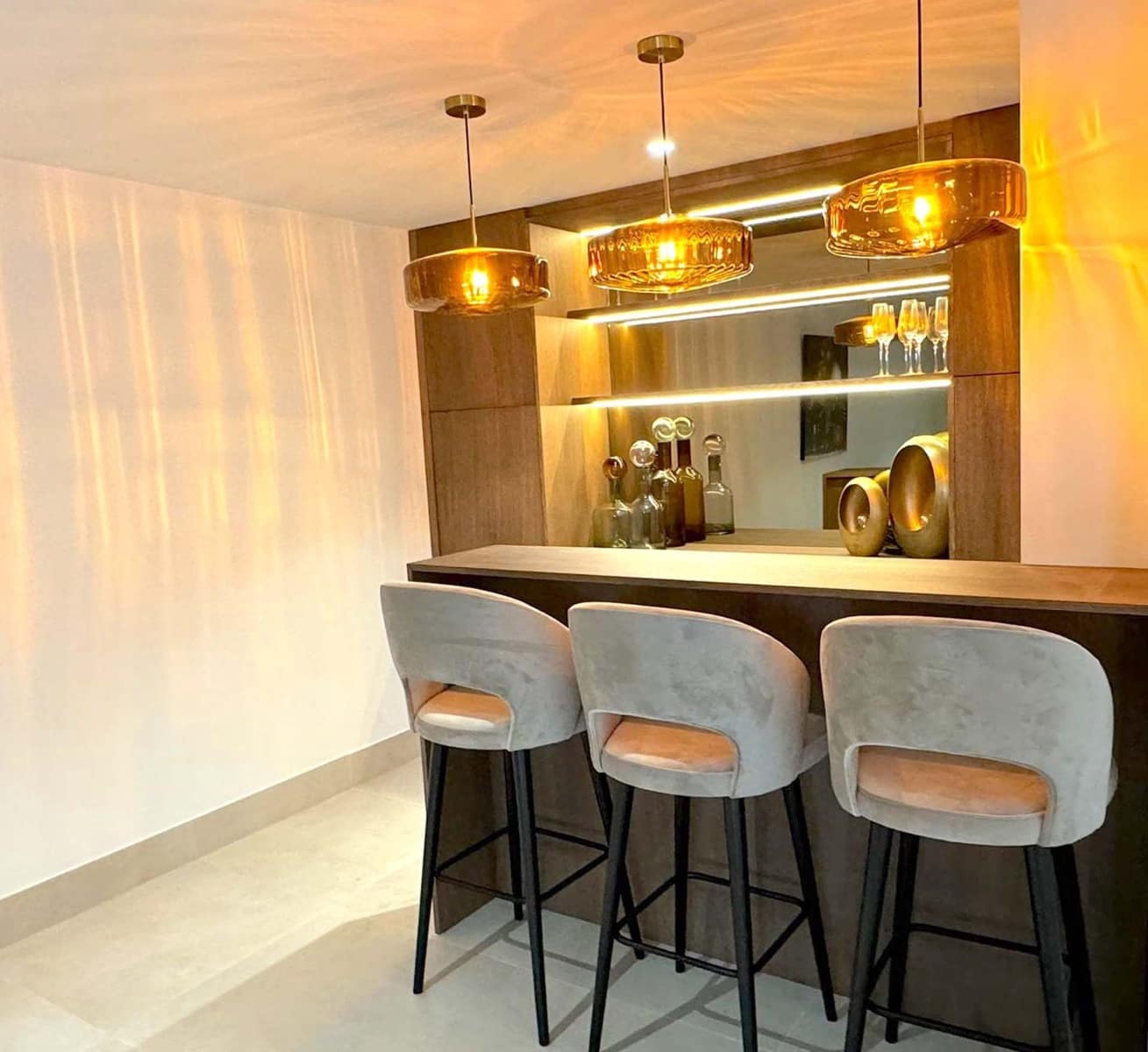 4 bedroom Villa for sale in El Paraiso with pool - € 1,995,000 (Ref: 8541962)