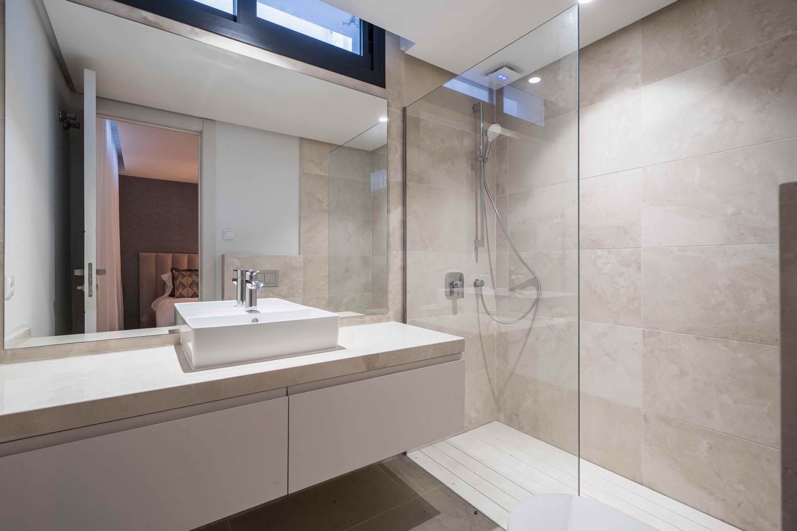 4 bedroom Villa for sale in El Paraiso with pool - € 1,995,000 (Ref: 8541962)