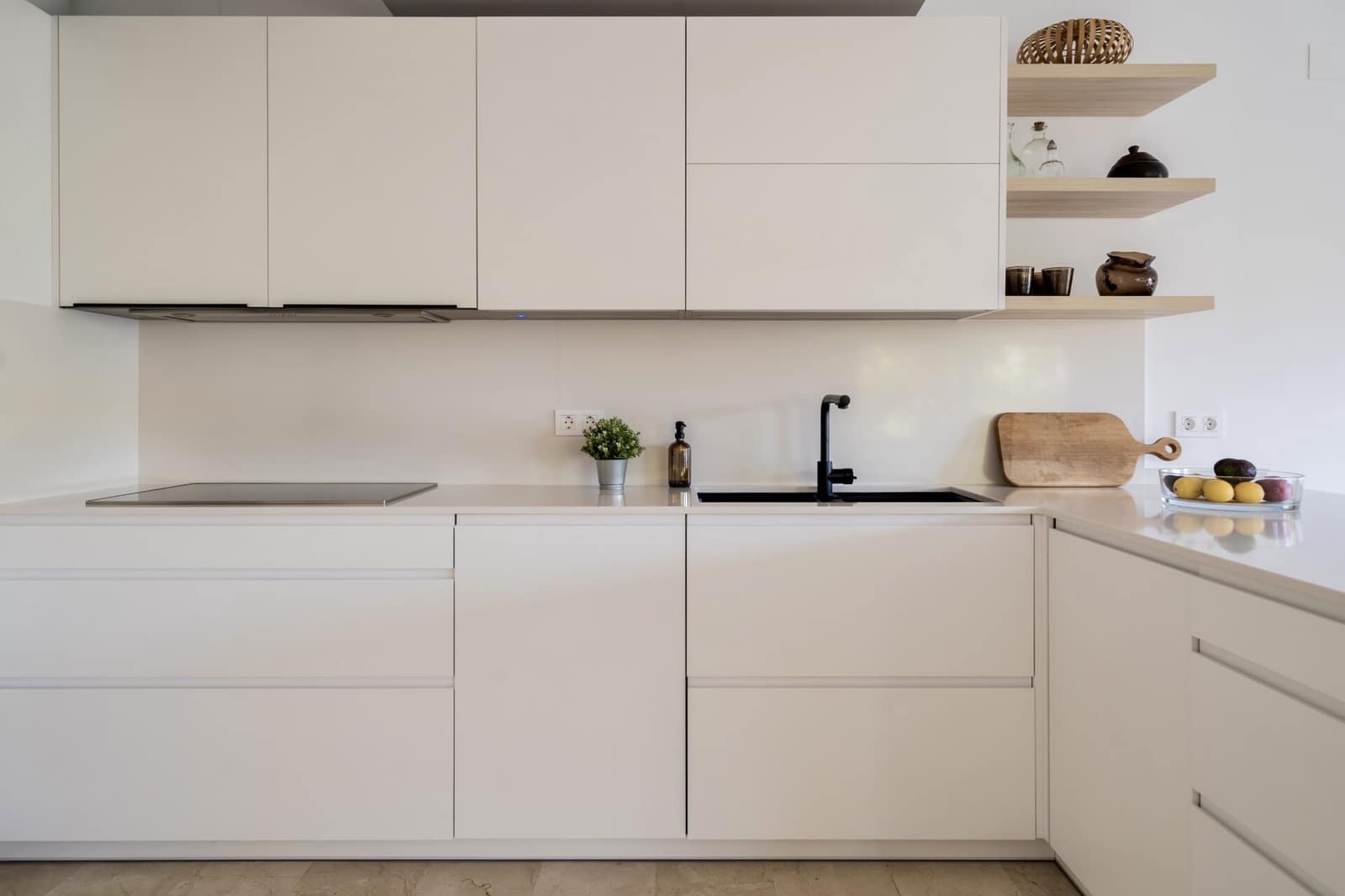 4 bedroom Townhouse for sale in La Quinta with garage - € 945,000 (Ref: 8556663)