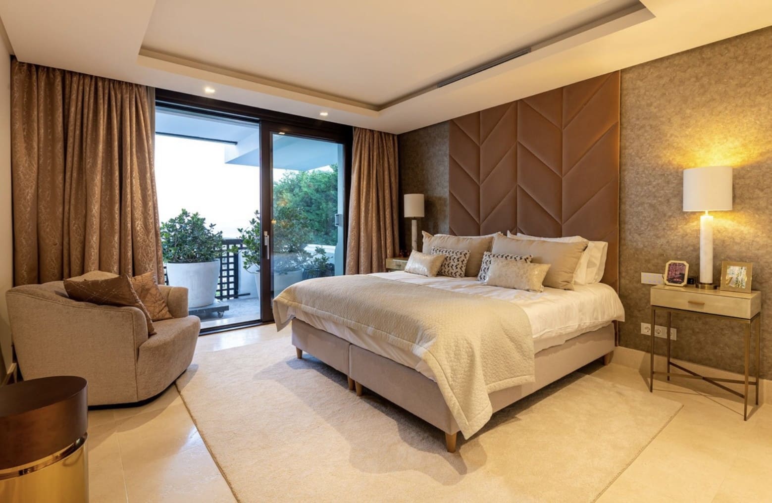 5 sypialnia Willa na sprzedaż w Los Flamingos z basenem garażem - 5 950 000 € (Ref: 8559595)