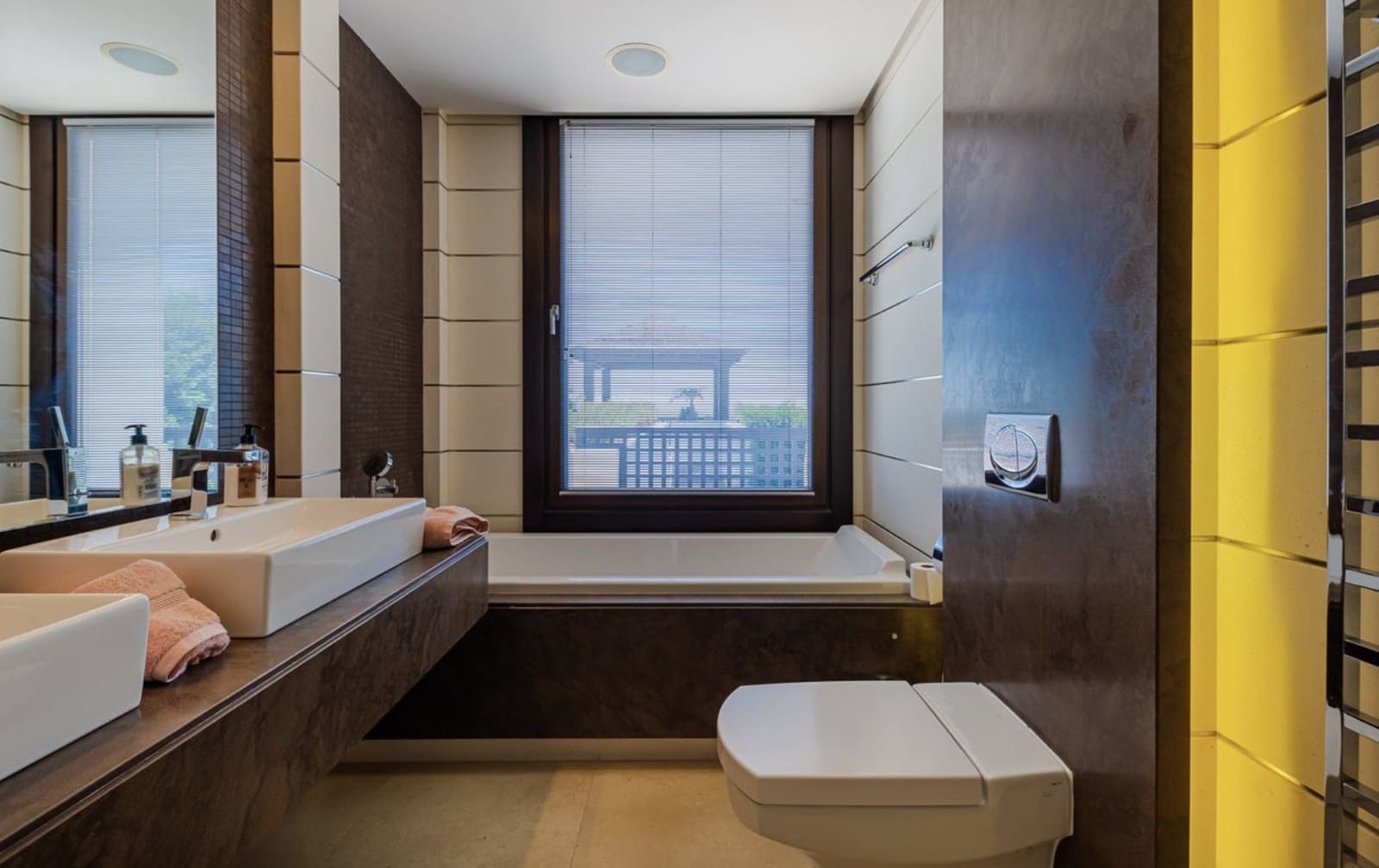 5 sypialnia Willa na sprzedaż w Los Flamingos z basenem garażem - 5 950 000 € (Ref: 8559595)