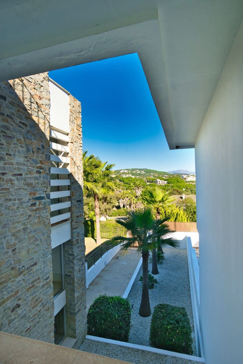 6 sypialnia Willa na sprzedaż w Sotogrande z basenem garażem - 1 850 000 € (Ref: 8561289)