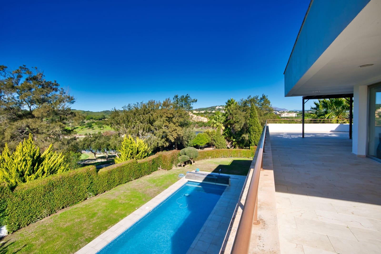 6 sypialnia Willa na sprzedaż w Sotogrande z basenem garażem - 1 850 000 € (Ref: 8561289)