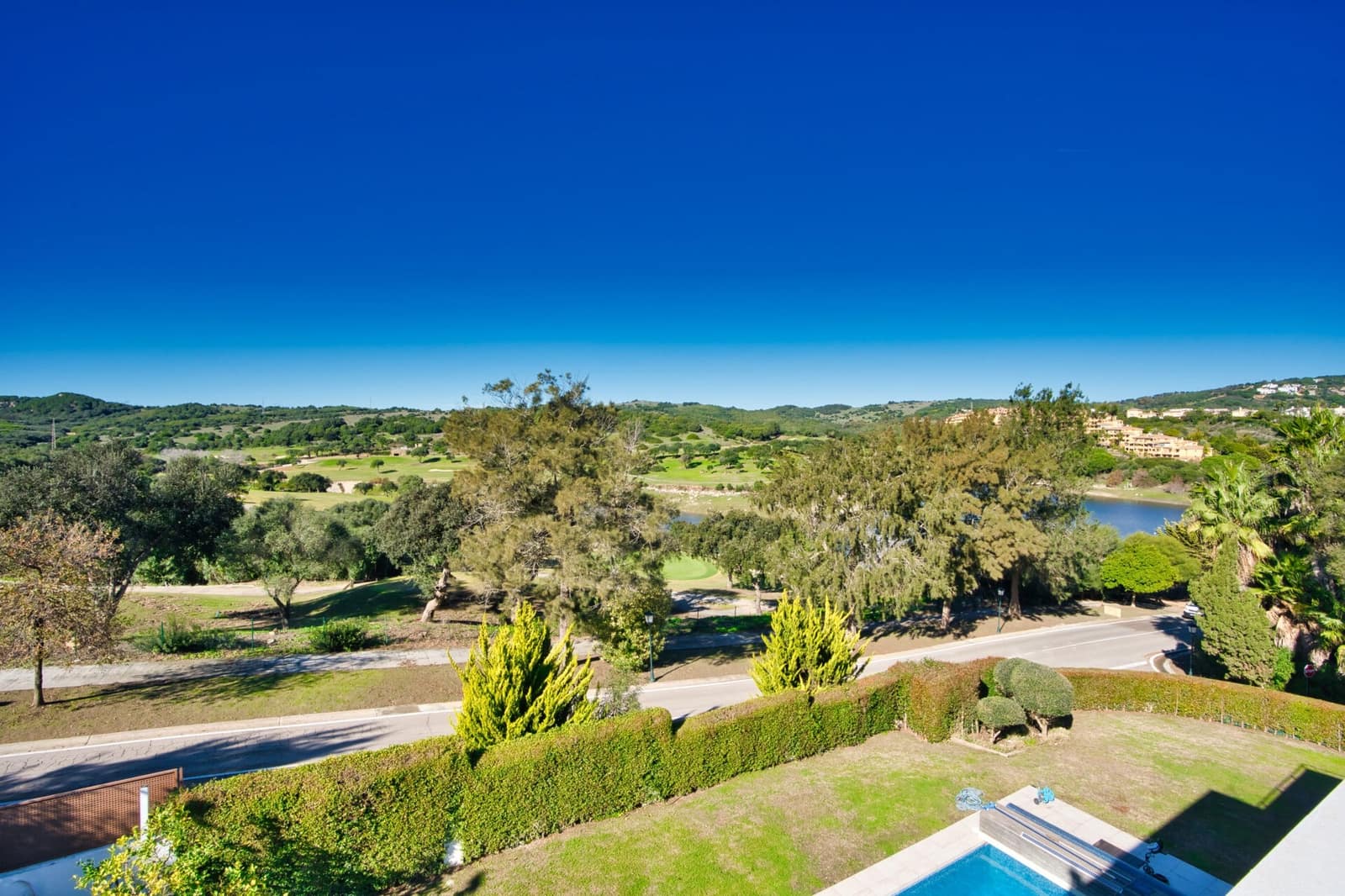 6 sypialnia Willa na sprzedaż w Sotogrande z basenem garażem - 1 850 000 € (Ref: 8561289)