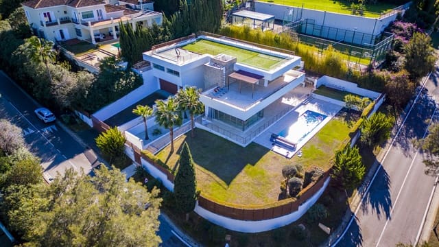 6 chambre Villa/Maison à vendre à Sotogrande, San Roque avec piscine garage - 1 850 000 € (Ref: 8561289)