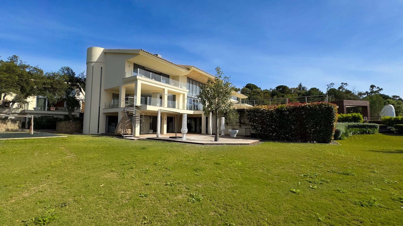 6 soverom Villa til salgs i La Zagaleta med svømmebasseng garasje - € 10 500 000 (Ref: 8568016)