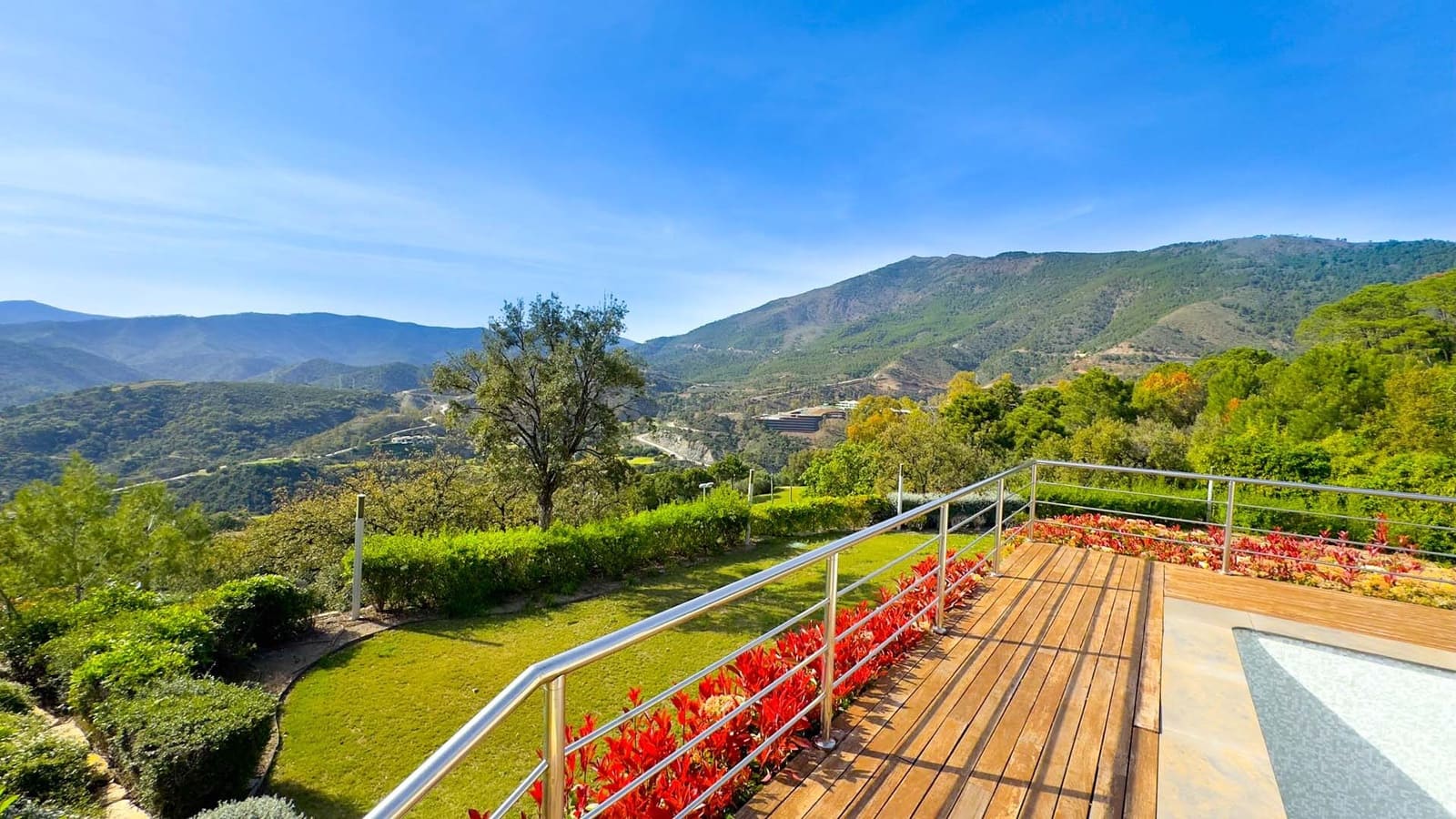 6 soverom Villa til salgs i La Zagaleta med svømmebasseng garasje - € 10 500 000 (Ref: 8568016)