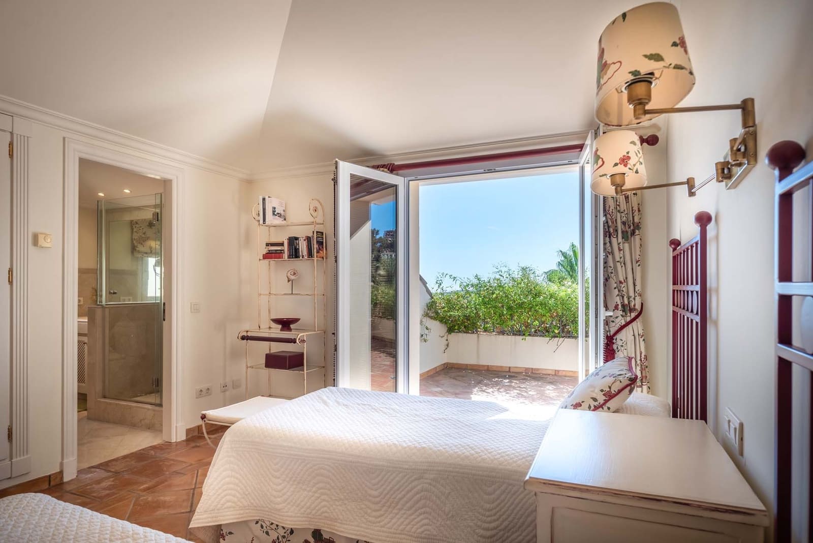 3 quarto Penthouse para venda em Marbella com piscina garagem - 1 500 000 € (Ref: 8572315)