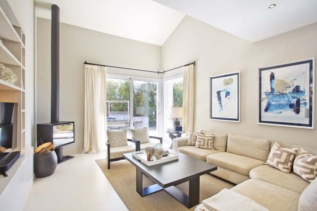 4 sovrum Villa till salu i Nueva Andalucia, Marbella med pool - 2 350 000 € (Ref: 8588382)