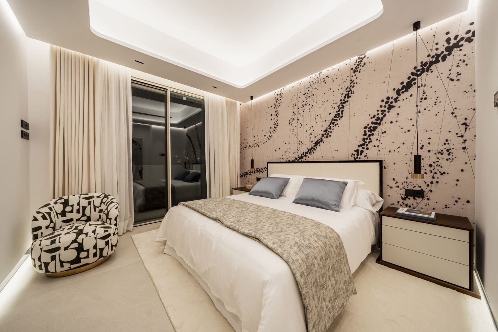 3 sypialnia Apartament na sprzedaż w Las Chapas z basenem garażem - 3 700 000 € (Ref: 8594908)