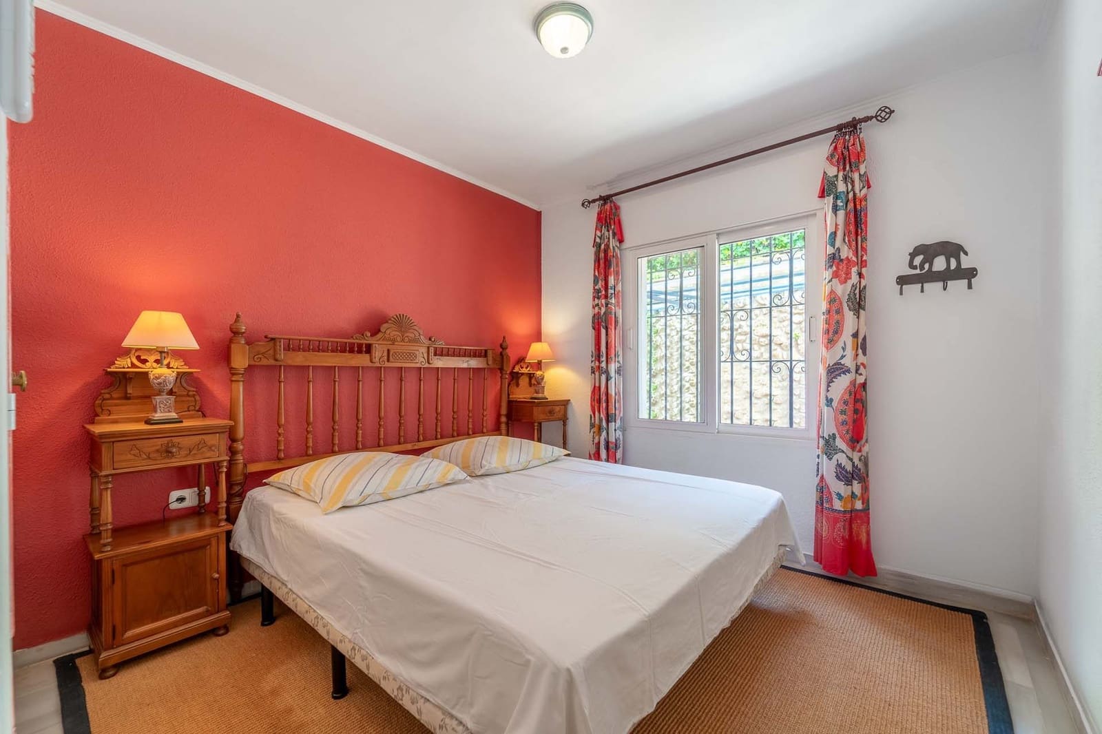 3 bedroom Villa for sale in El Rosario with pool - € 1,785,000 (Ref: 8594909)