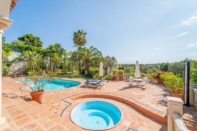 3 bedroom Villa for sale in El Rosario, Marbella with pool - € 1,785,000 (Ref: 8594909)