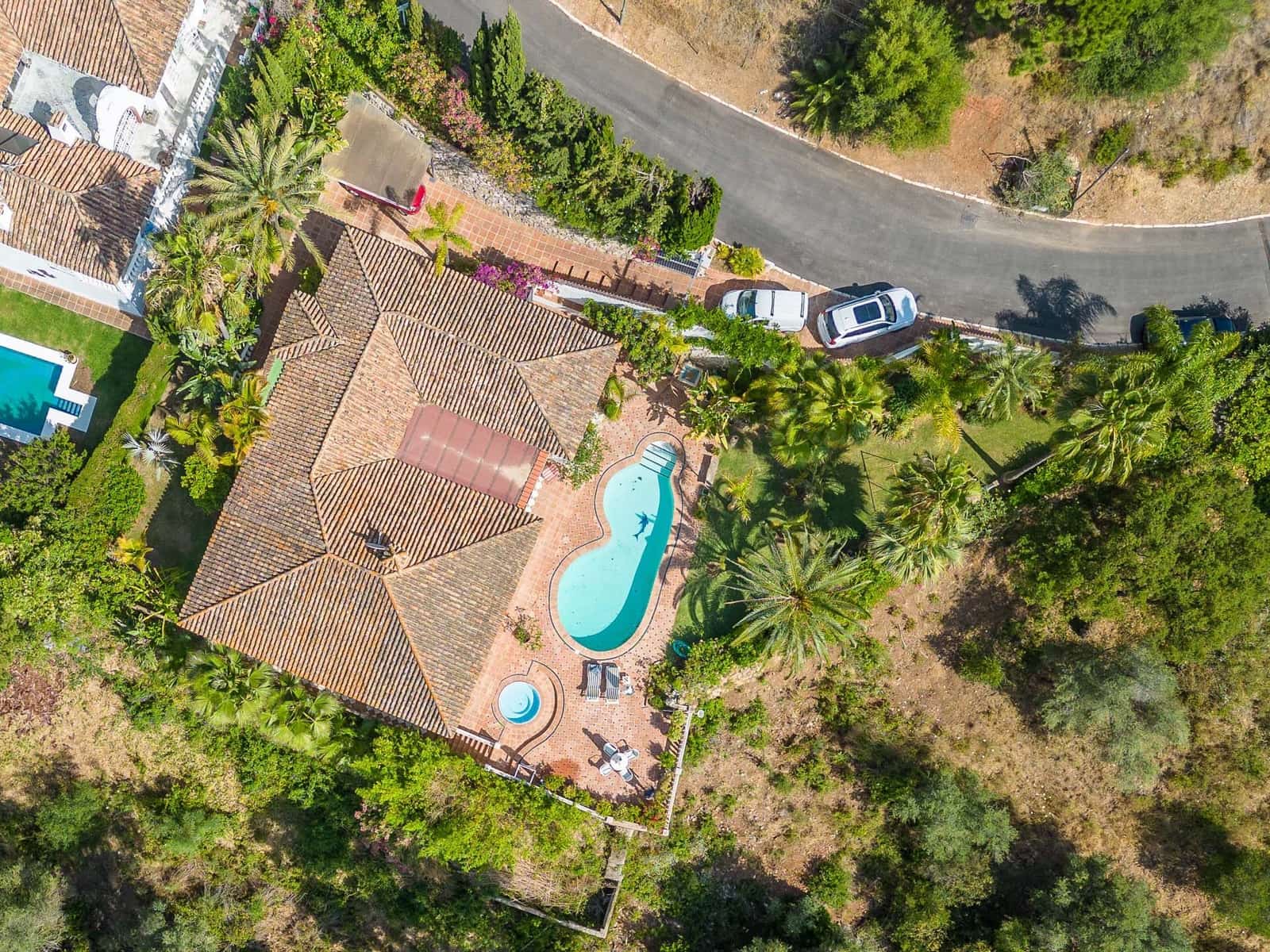 3 bedroom Villa for sale in El Rosario with pool - € 1,785,000 (Ref: 8594909)