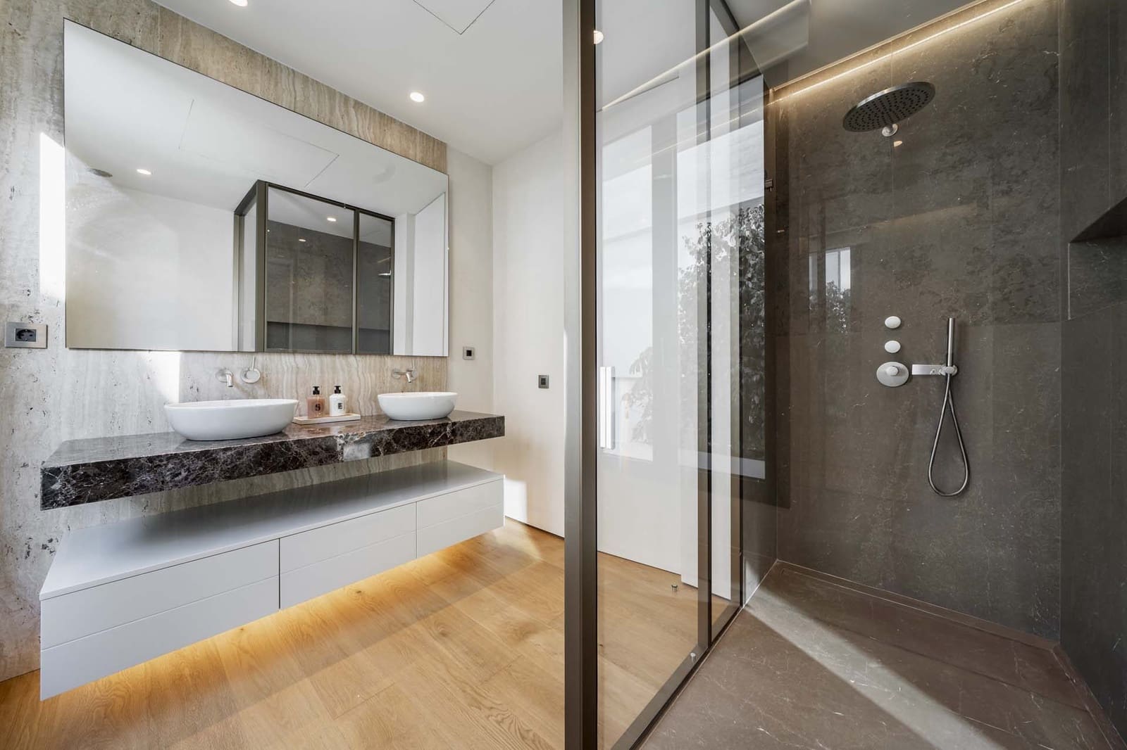 5 bedroom Apartment for sale in Golden Mile with pool garage - € 6,395,000 (Ref: 8608234)