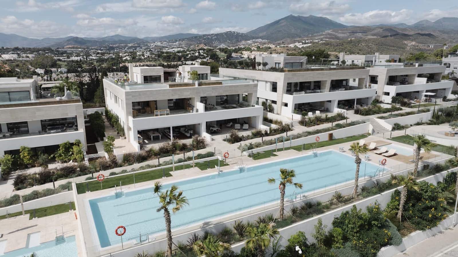 5 bedroom Apartment for sale in Golden Mile with pool garage - € 6,395,000 (Ref: 8608234)