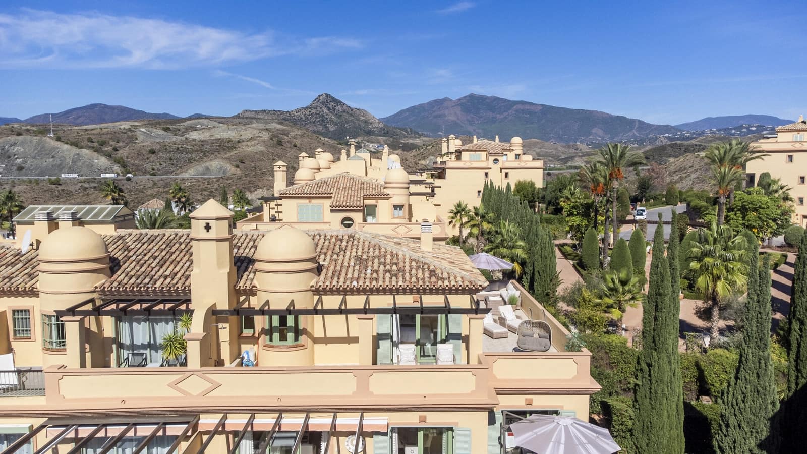 4 slaapkamer Penthouse te koop in Benahavis met zwembad garage - € 1.395.000 (Ref: 8619832)