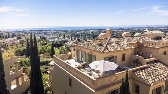 4 slaapkamer Penthouse te koop in Benahavís met zwembad garage - € 1.395.000 (Ref: 8619832)