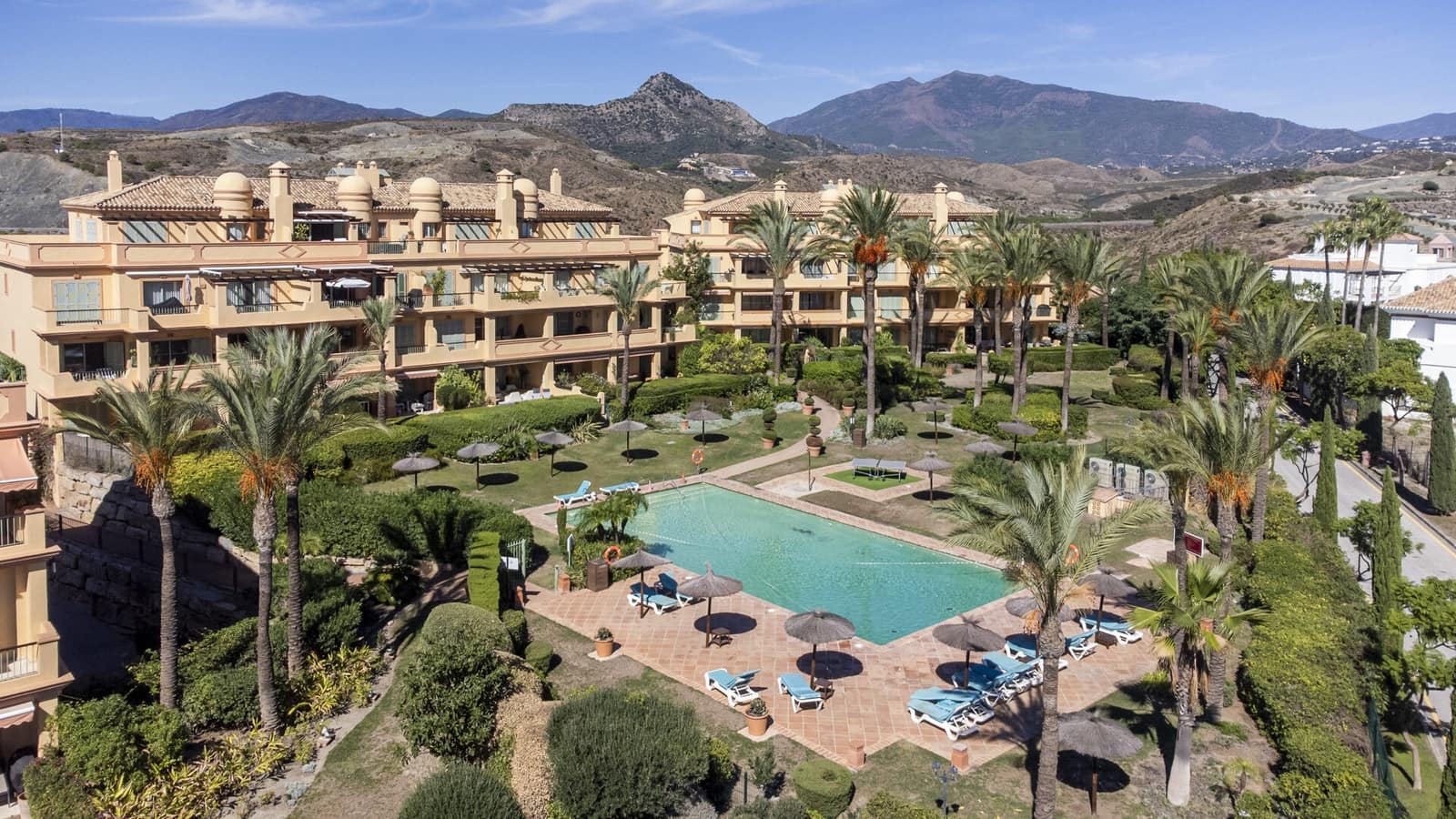4 slaapkamer Penthouse te koop in Benahavis met zwembad garage - € 1.395.000 (Ref: 8619832)