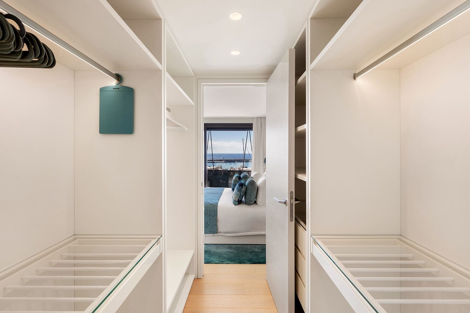 3 bedroom Penthouse for sale in Puerto Banus - € 4,800,000 (Ref: 8634322)