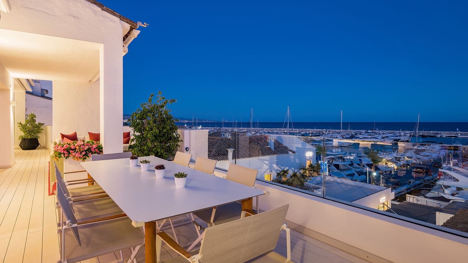 3 bedroom Penthouse for sale in Puerto Banus - € 4,800,000 (Ref: 8634322)