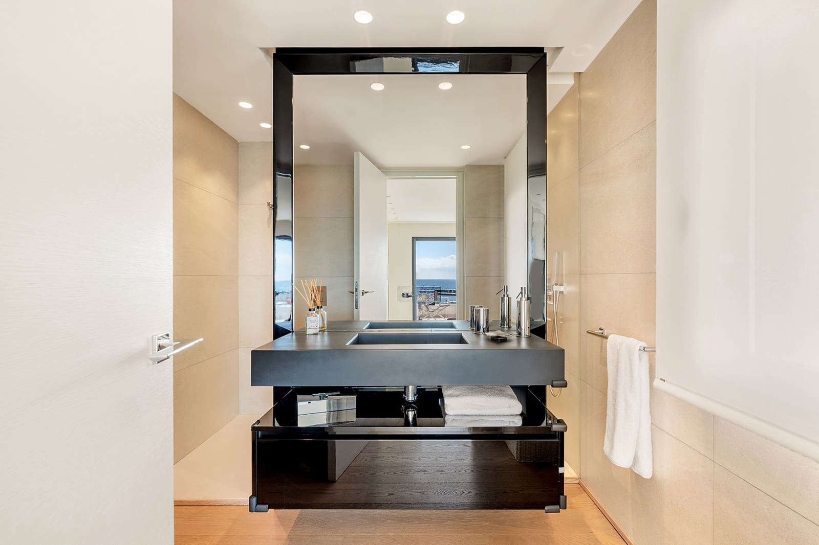 3 bedroom Penthouse for sale in Puerto Banus - € 4,800,000 (Ref: 8634322)