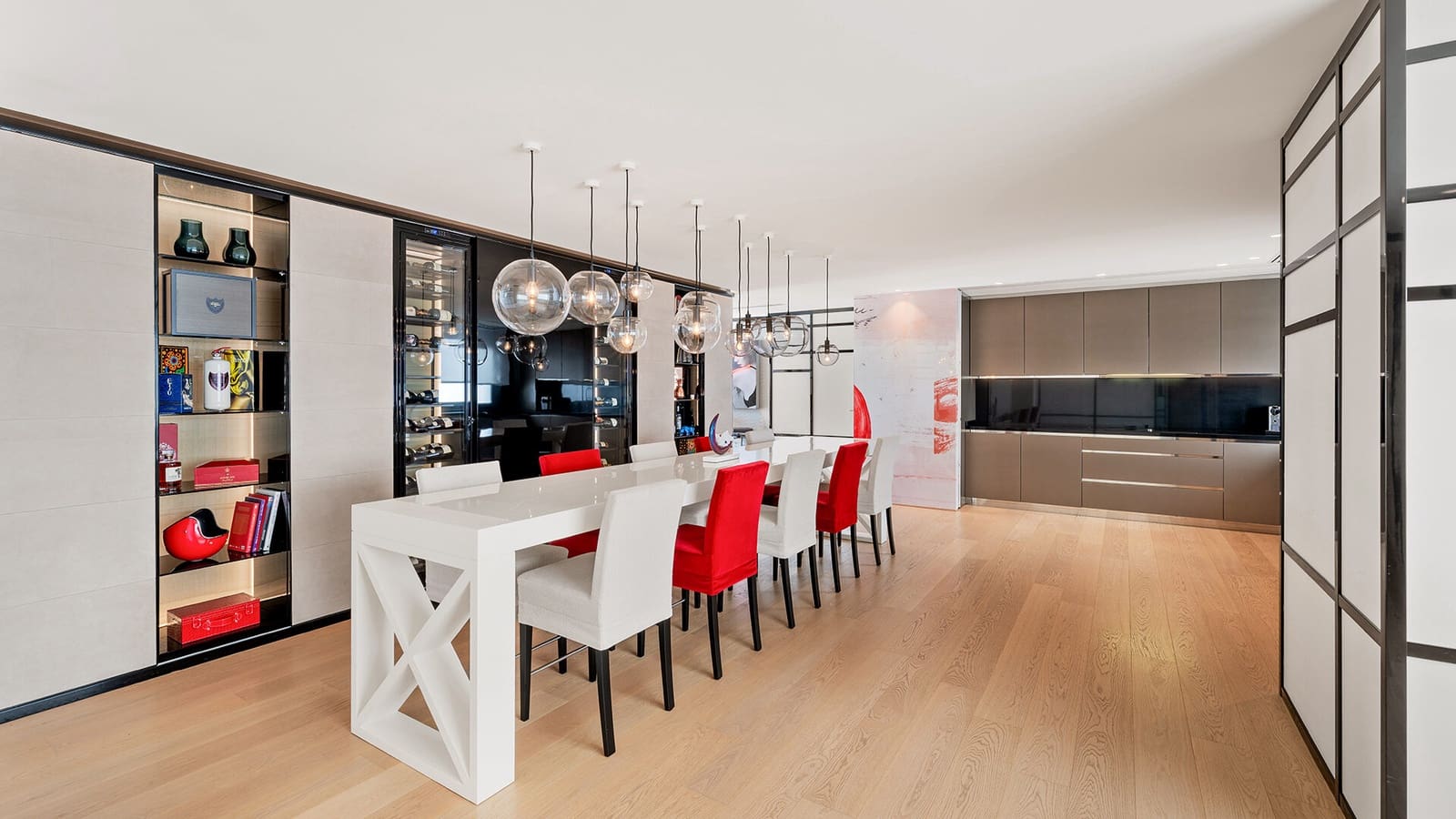 3 bedroom Penthouse for sale in Puerto Banus - € 4,800,000 (Ref: 8634322)