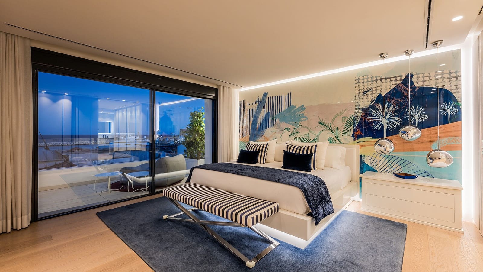 3 bedroom Penthouse for sale in Puerto Banus - € 4,800,000 (Ref: 8634322)