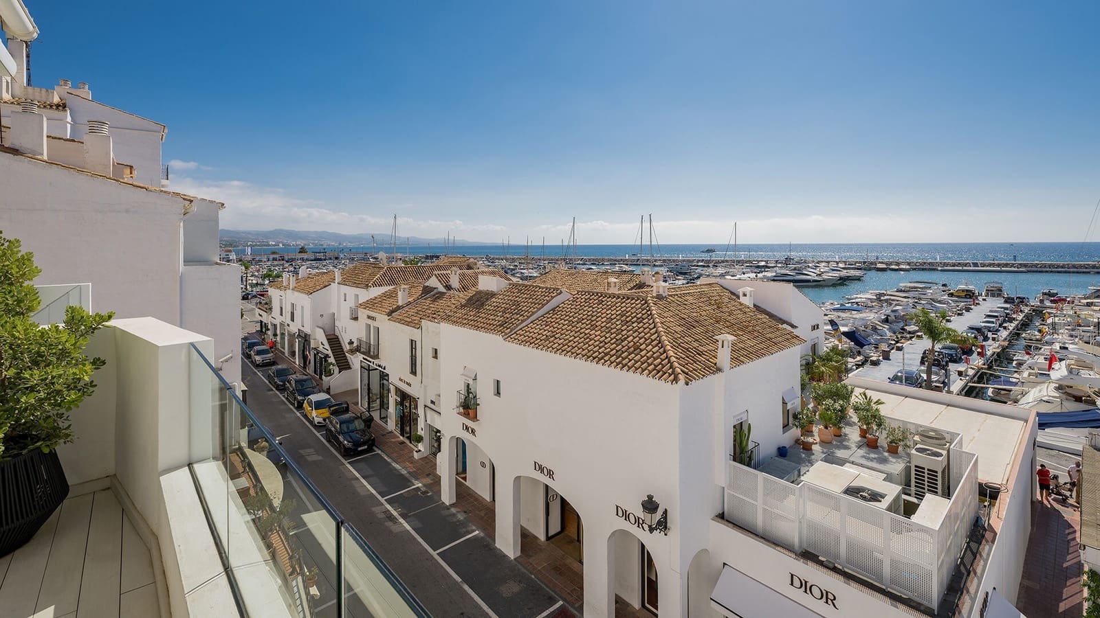 3 bedroom Penthouse for sale in Puerto Banus - € 4,800,000 (Ref: 8634322)