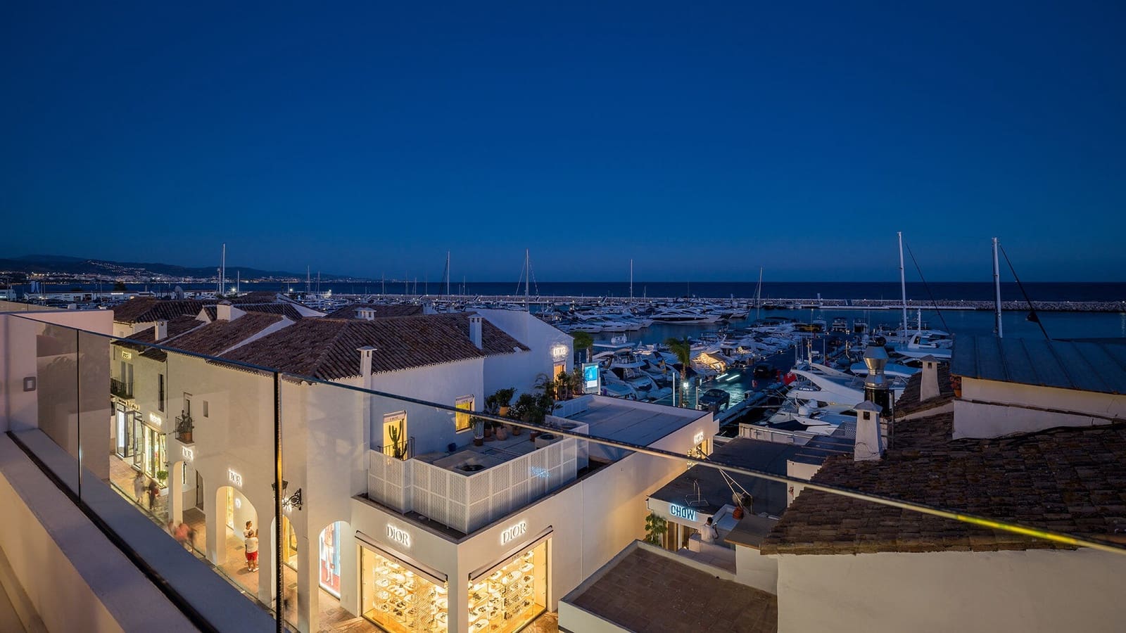 3 bedroom Penthouse for sale in Puerto Banus - € 4,800,000 (Ref: 8634322)
