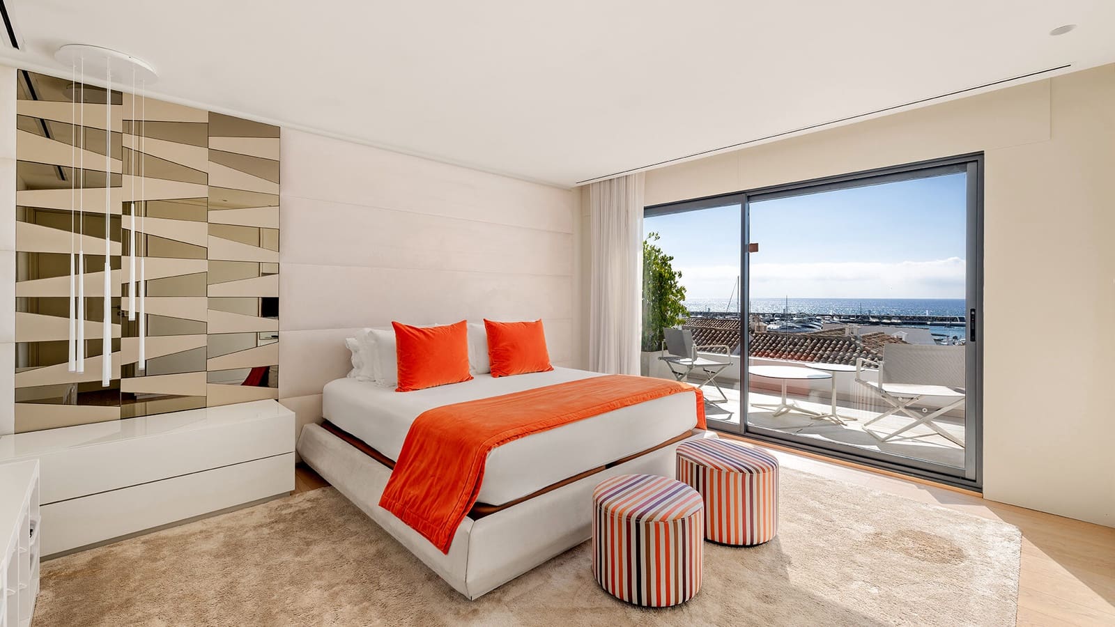 3 bedroom Penthouse for sale in Puerto Banus - € 4,800,000 (Ref: 8634322)