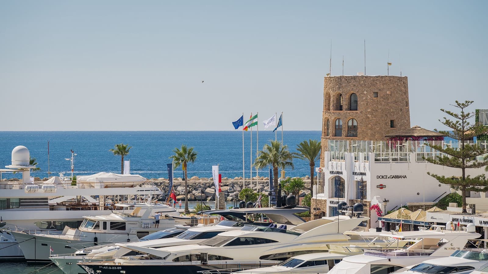 3 bedroom Penthouse for sale in Puerto Banus - € 4,800,000 (Ref: 8634322)