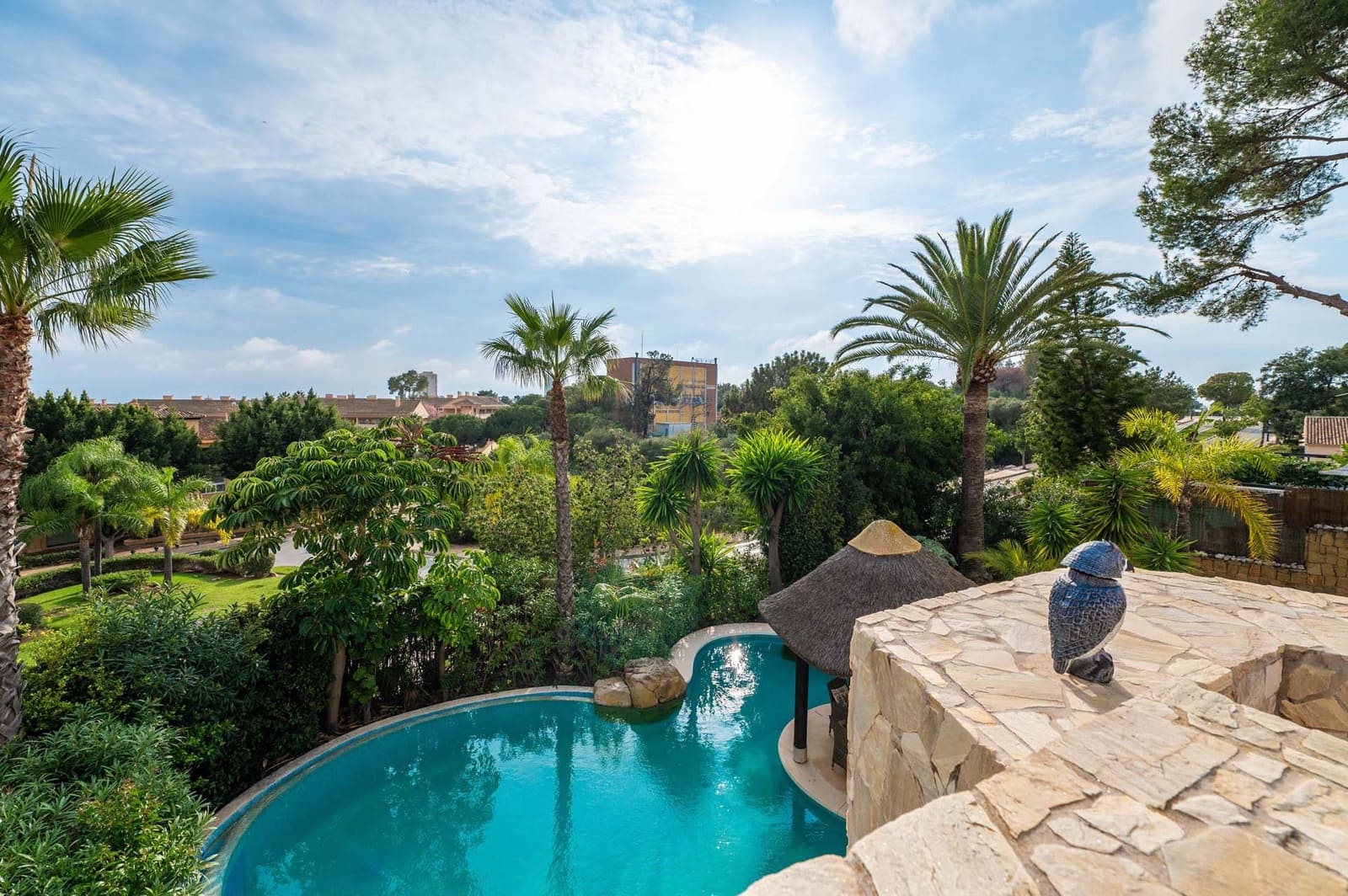 5 bedroom Villa for sale in Elviria with pool garage - € 1,990,000 (Ref: 8644844)