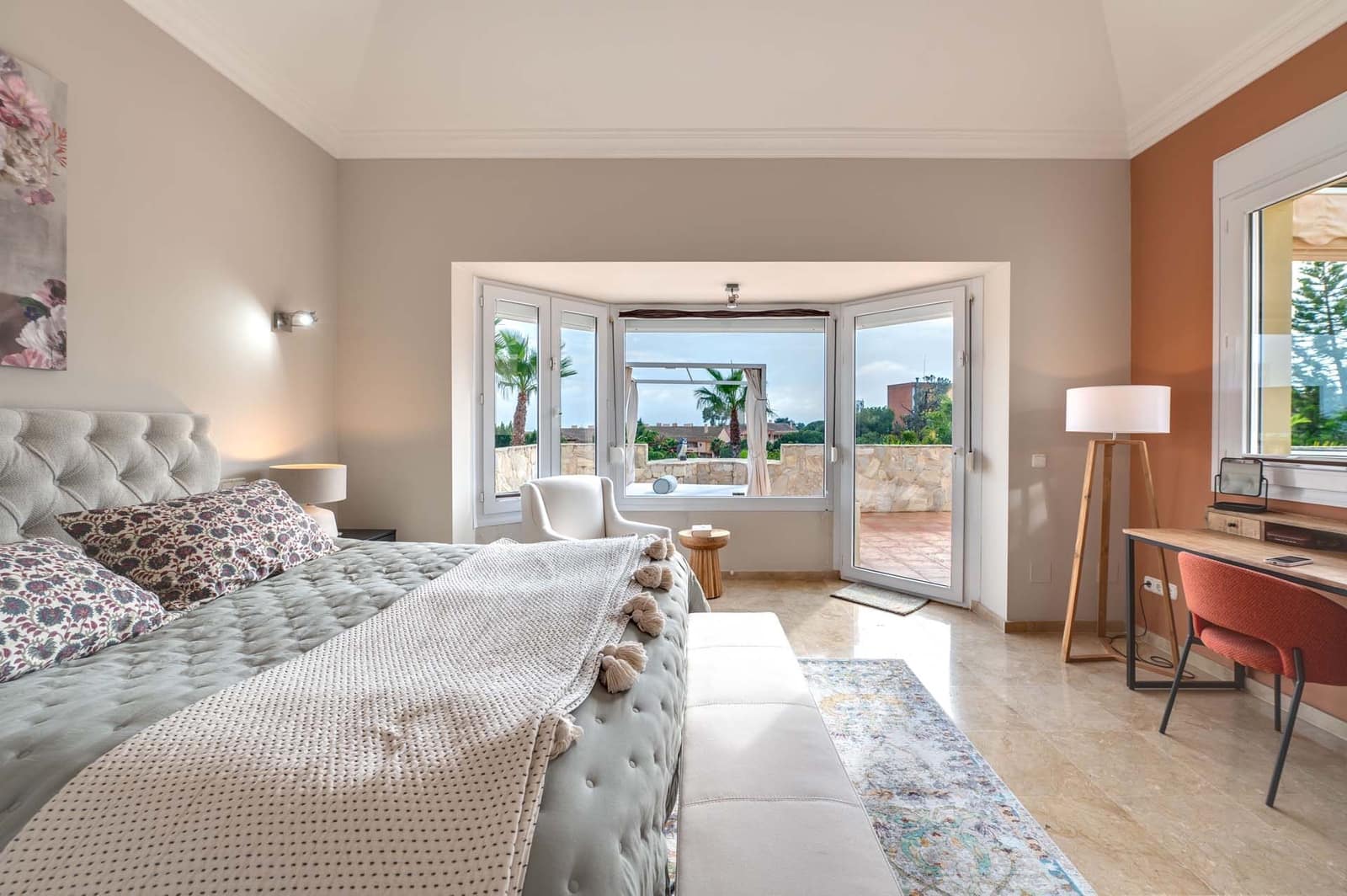 5 bedroom Villa for sale in Elviria with pool garage - € 1,990,000 (Ref: 8644844)