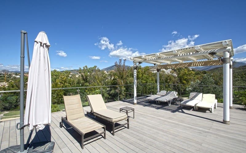 5 bedroom Villa for sale in Nueva Andalucia with pool - € 2,995,000 (Ref: 8668114)