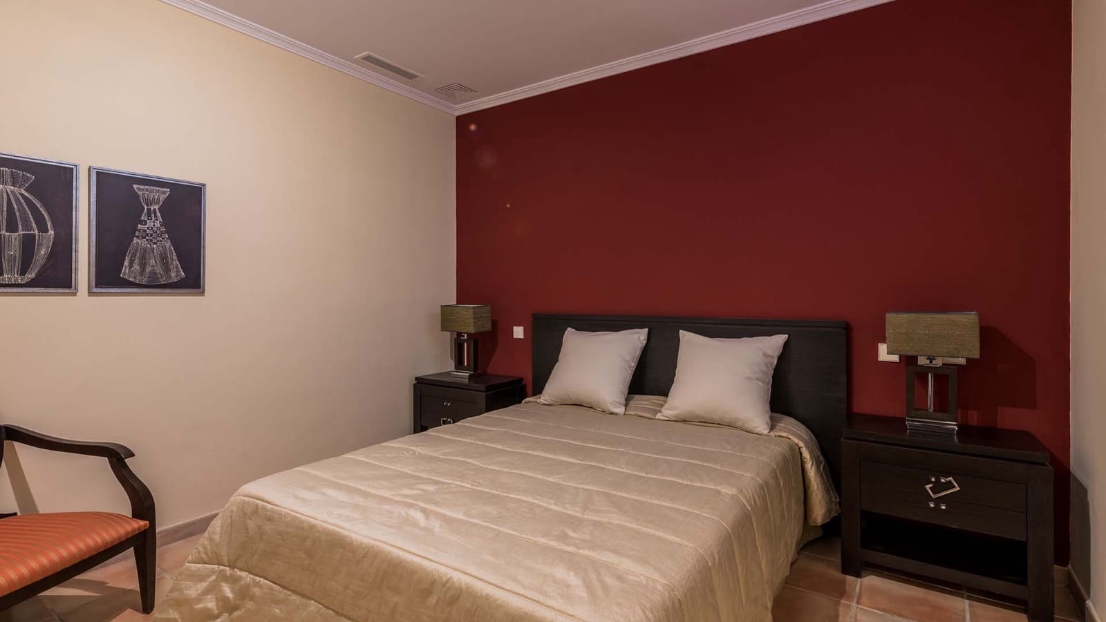 5 quarto Moradia para venda em Benahavis com piscina garagem - 2 995 000 € (Ref: 8696338)