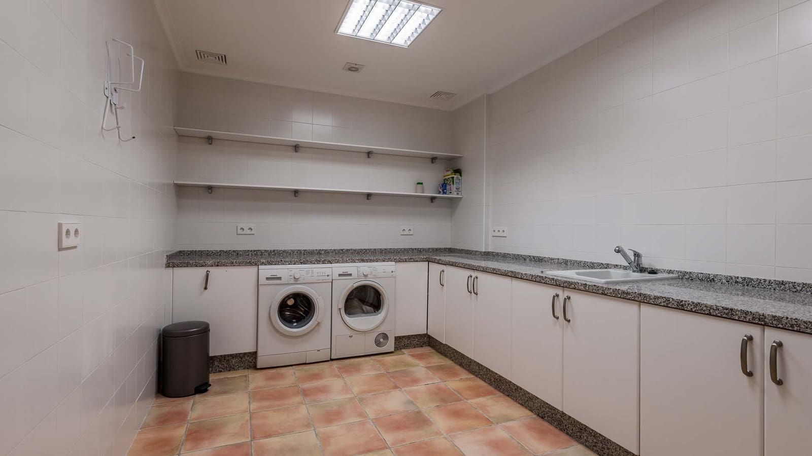 5 quarto Moradia para venda em Benahavis com piscina garagem - 2 995 000 € (Ref: 8696338)