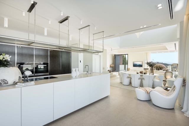 6 bedroom Villa for sale in La Quinta, Benahavís with pool garage - € 7,895,000 (Ref: 8699560)