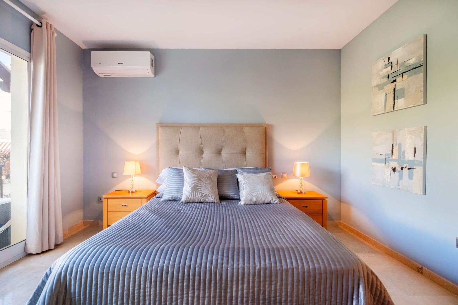 3 bedroom Penthouse for sale in Nueva Andalucia with pool - € 495,000 (Ref: 8770085)