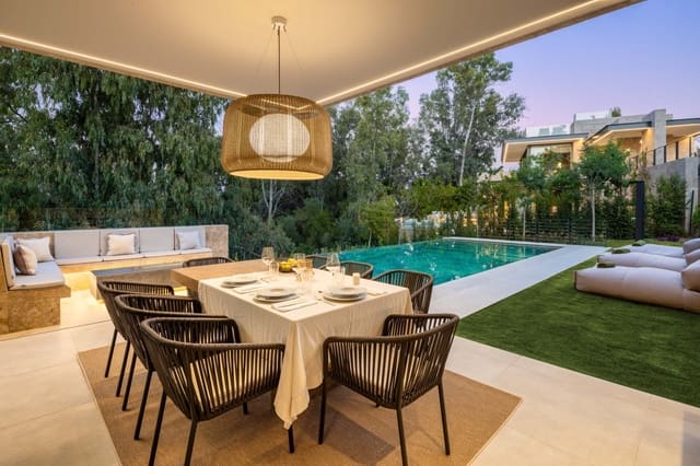 6 bedroom Villa for sale in Nueva Andalucia, Marbella with pool - € 4,375,000 (Ref: 8770086)