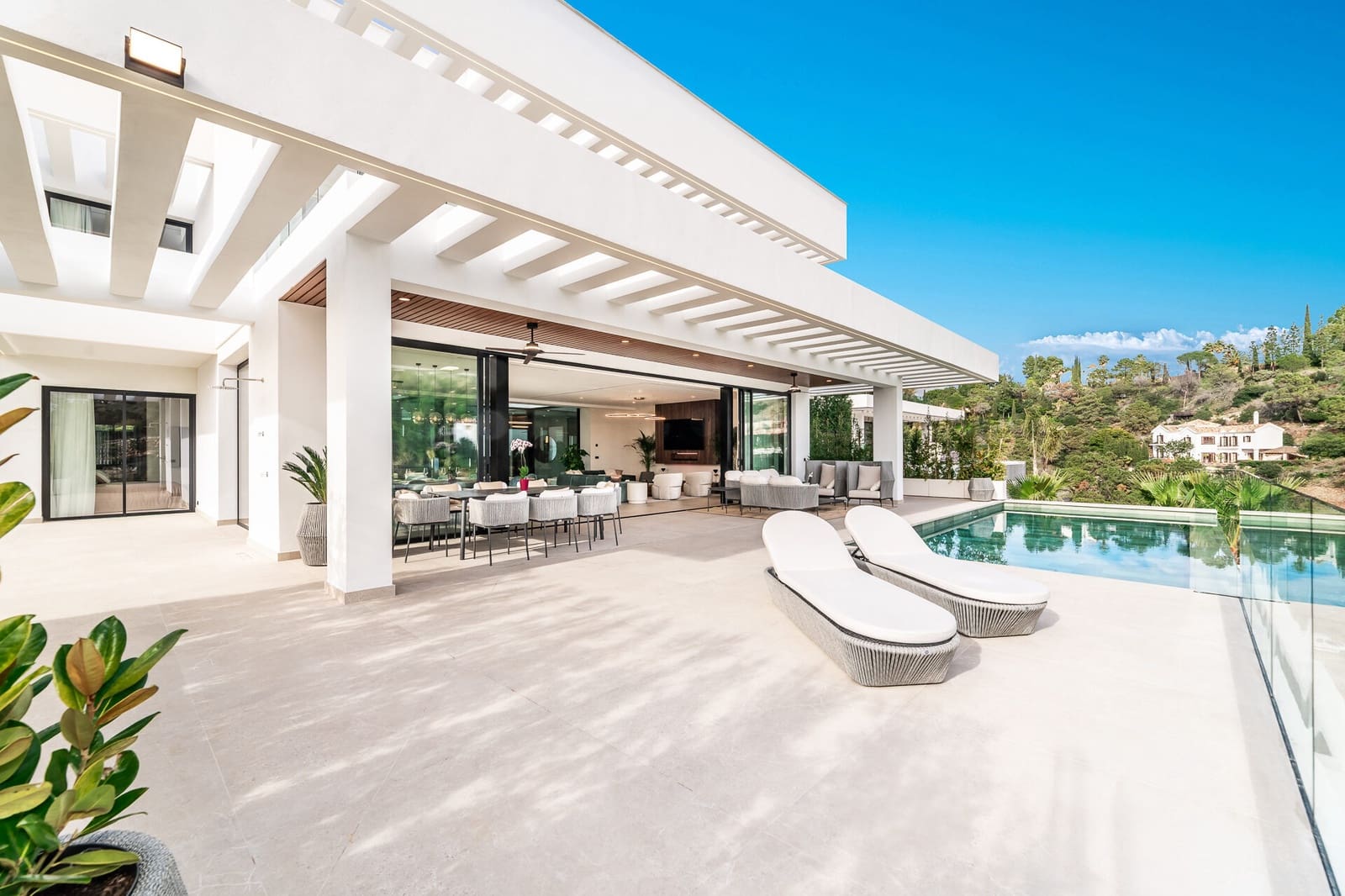 6 Zimmer Villa zu verkaufen in El Madronal mit Pool - 7.000.000 € (Ref: 8773268)