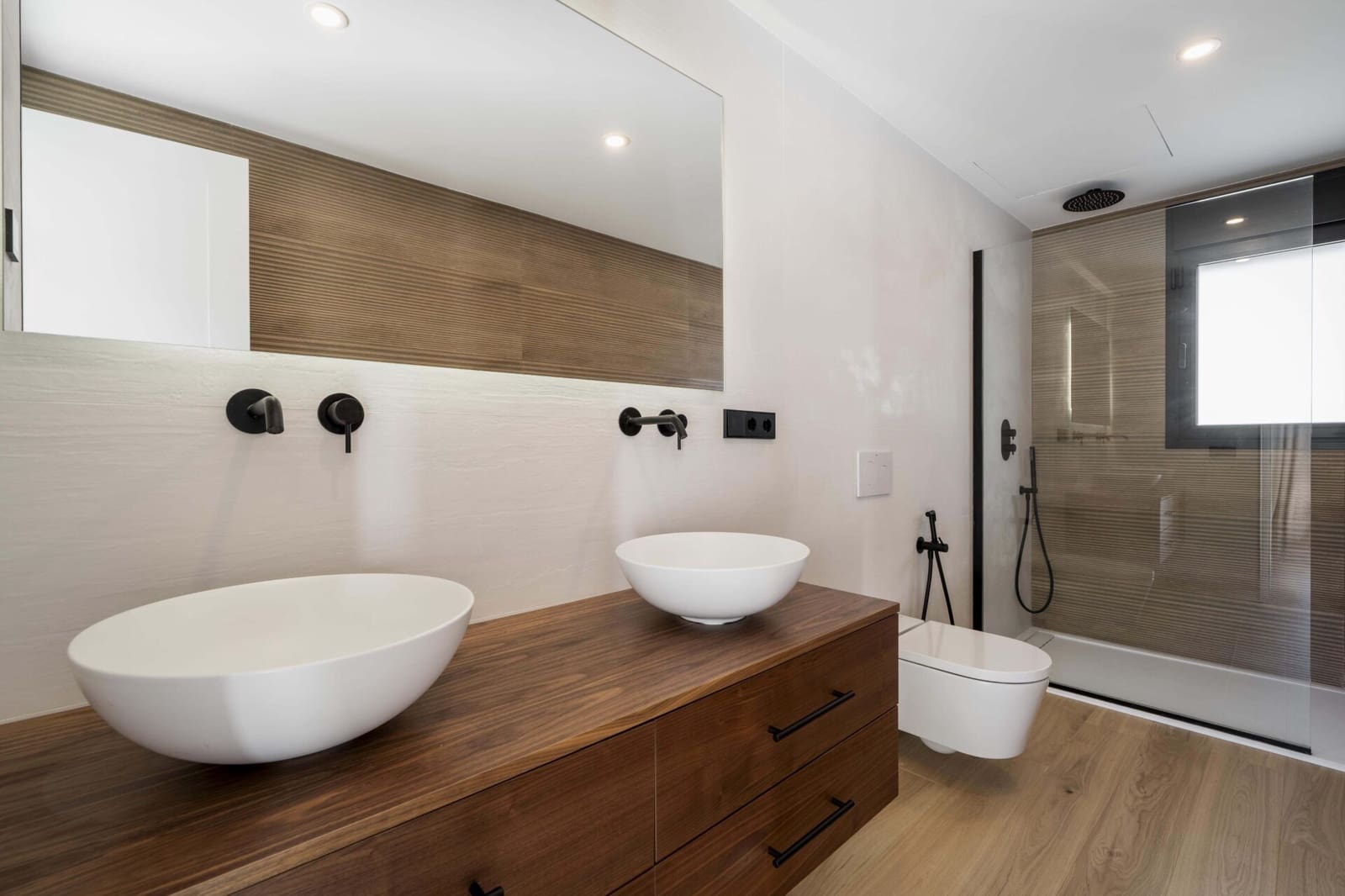 5 bedroom Villa for sale in Marbella with pool garage - € 5,950,000 (Ref: 8778243)