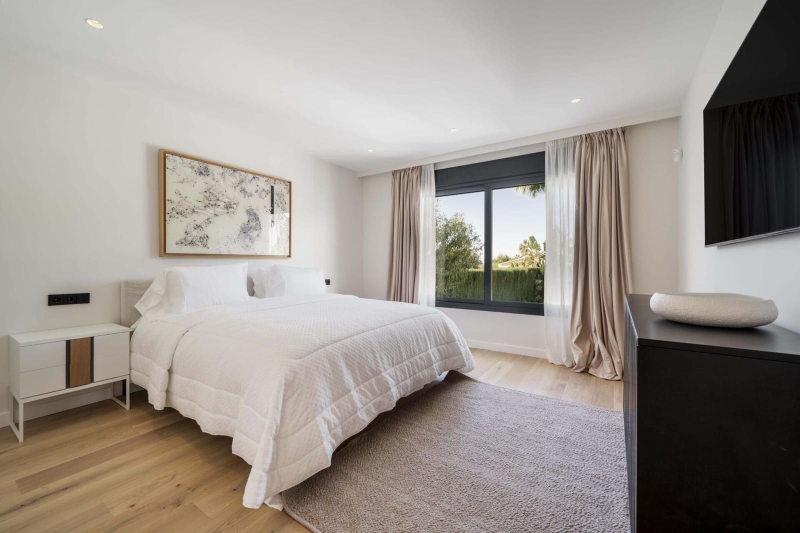 5 bedroom Villa for sale in Marbella with pool garage - € 5,950,000 (Ref: 8778243)